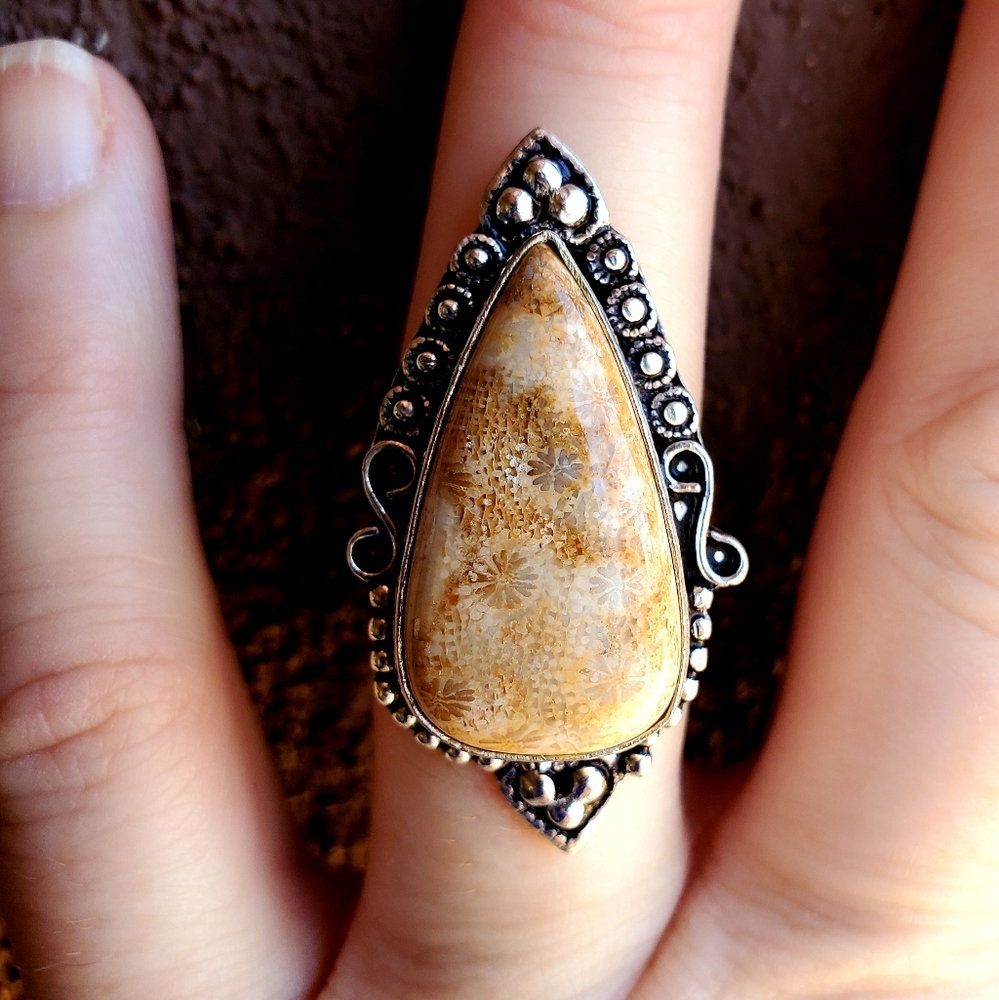 *Sale* New Fossil Coral 925 Silver Ring. - Picture 5 of 7